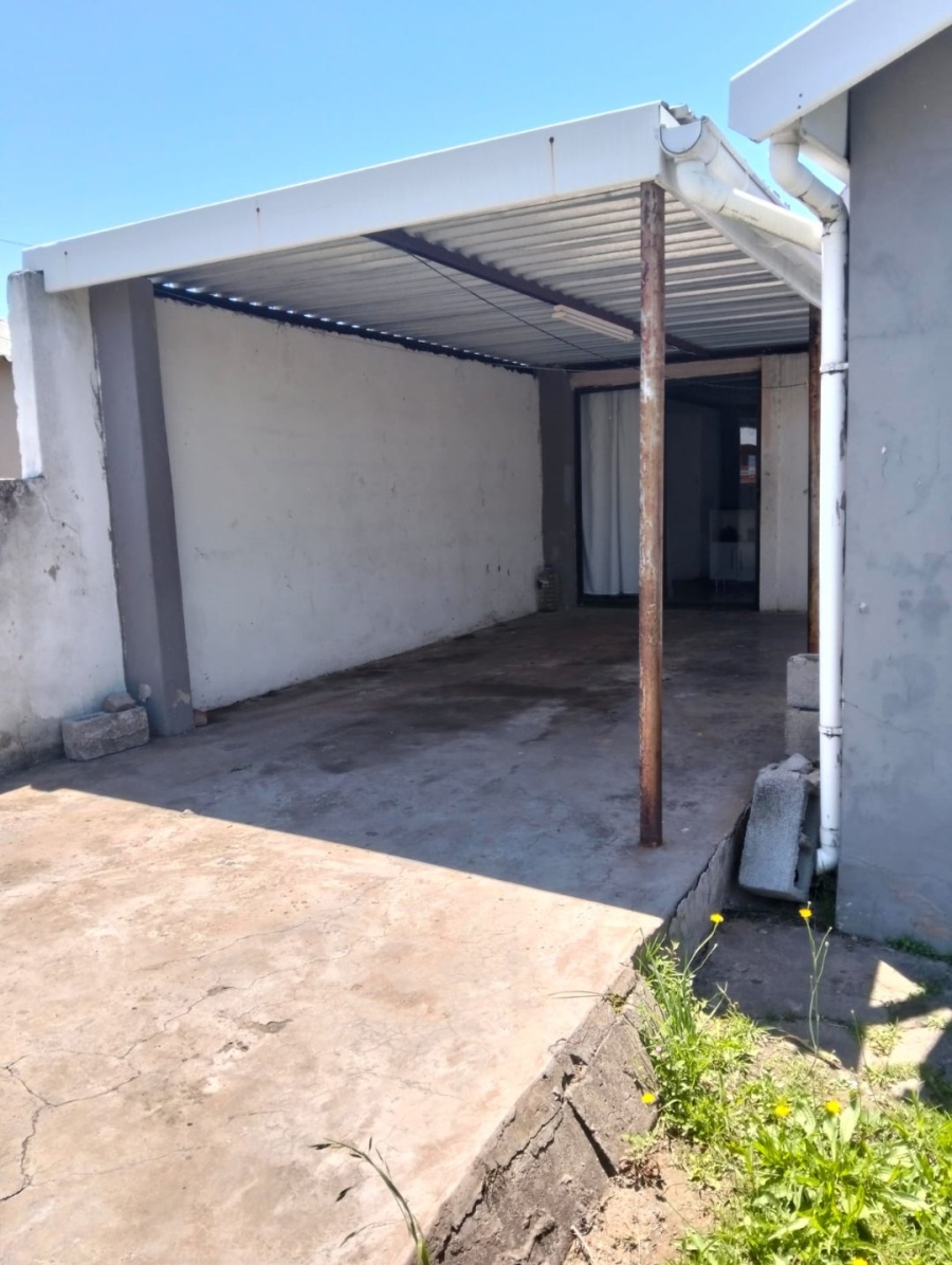 8 Bedroom Property for Sale in Mdantsane Nu 6 Eastern Cape